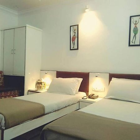 Hotel Chatako Ahmedabad Extérieur photo