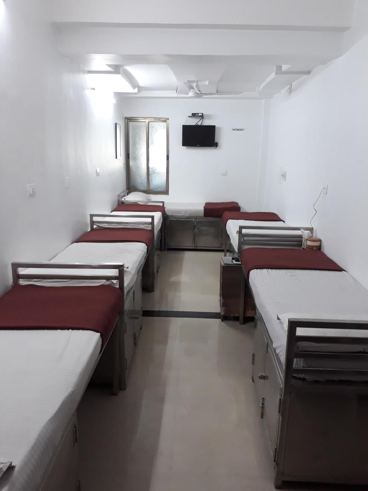 Hotel Chatako Ahmedabad Extérieur photo