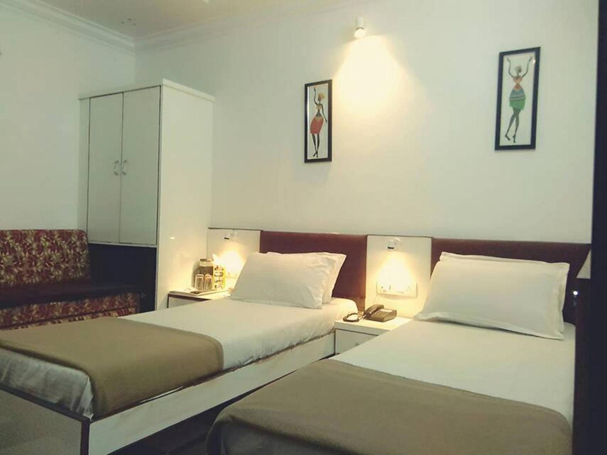 Hotel Chatako Ahmedabad Extérieur photo